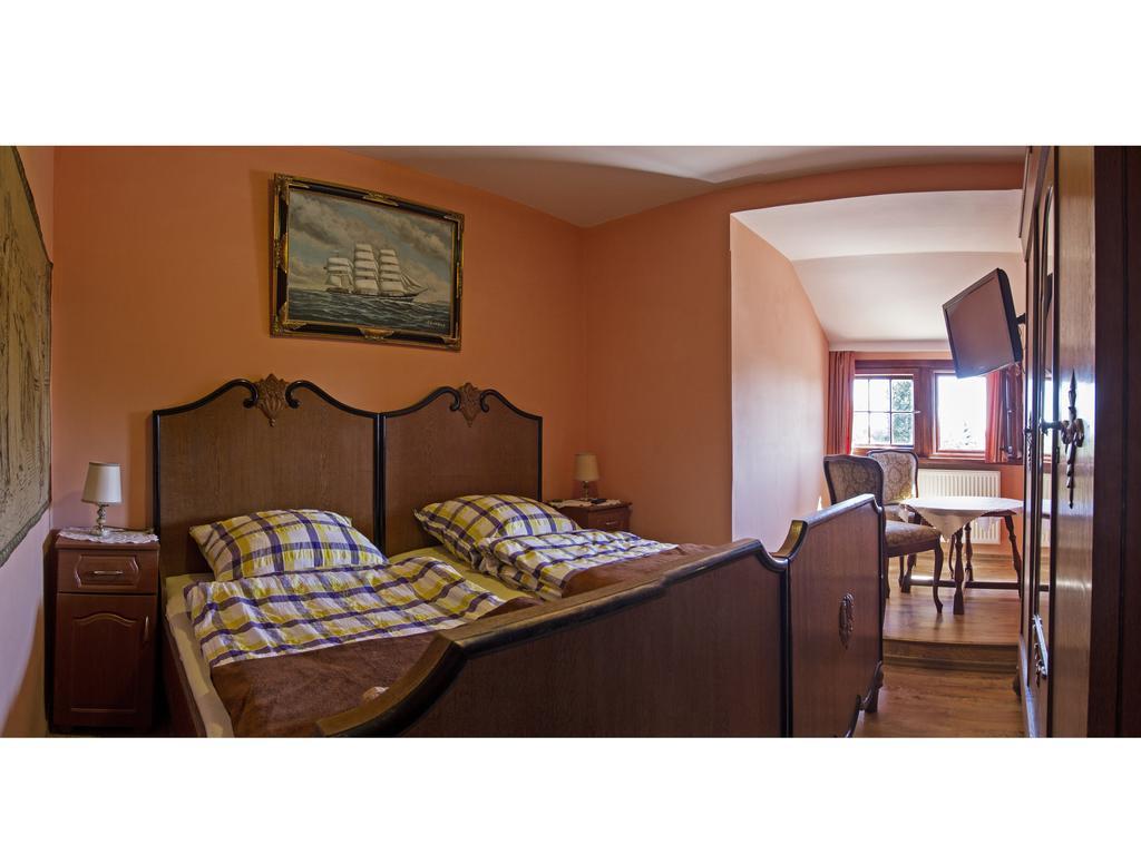 Villa Bergera Dzierżoniów 部屋 写真